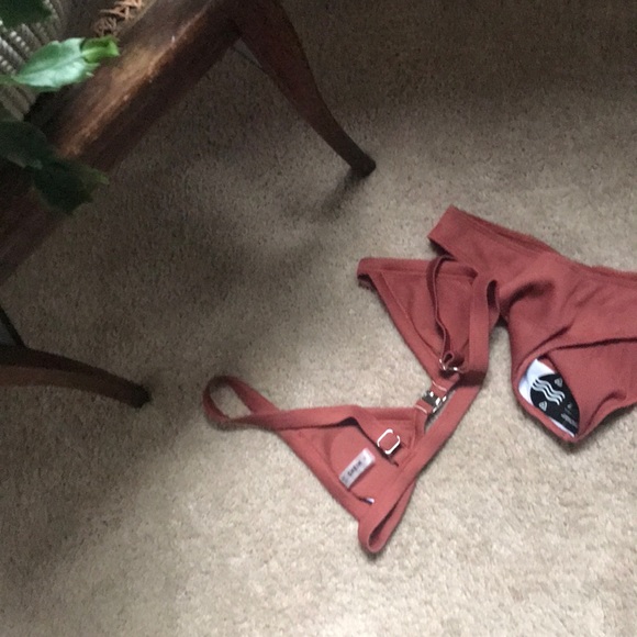 Triangular Ribbed styled bikini - Picture 5 of 6